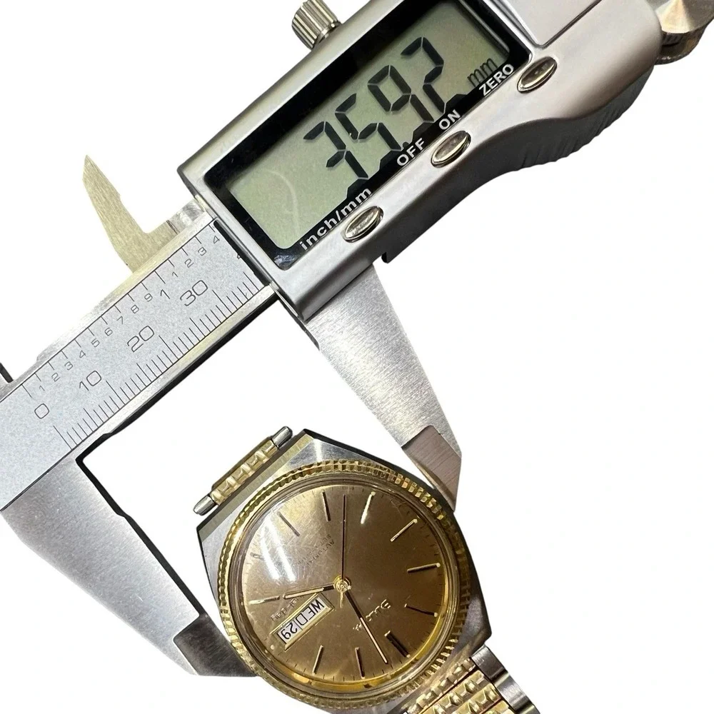 Bulova vintage 1979